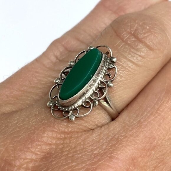 VTG Sterling Silver 925 Filigree Scrollwork Oval Bezel Set Green Onyx Ring 5.5 - Picture 4 of 16
